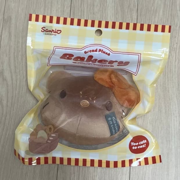 (새제품)산리오 베이커리 헬로키티 인형 키링