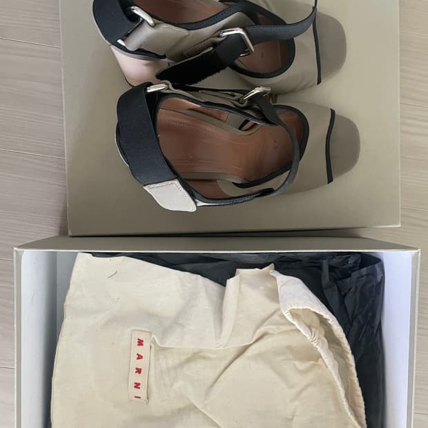 marni 샌들