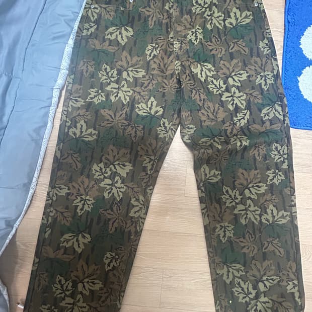 오베이 리얼트리 패턴 바지 팝니다