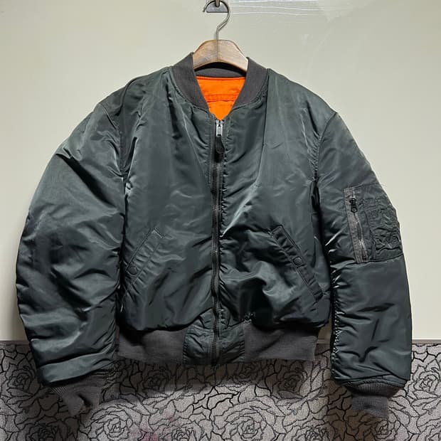 빈티지 알파 인더스트리 MA-1 플라이트 자켓