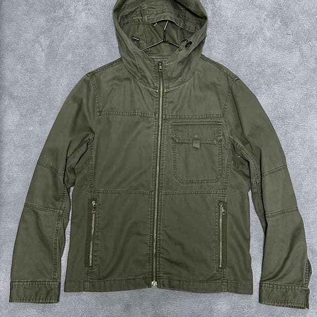 유니클로 밀리터리 자켓 M