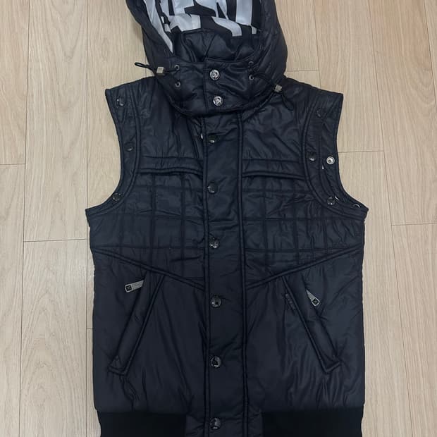 디젤 y2k 슬림핏 패딩조끼 s