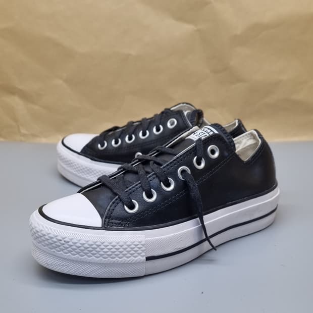 컨버스 올스타 리프트 레더 스니커즈 220