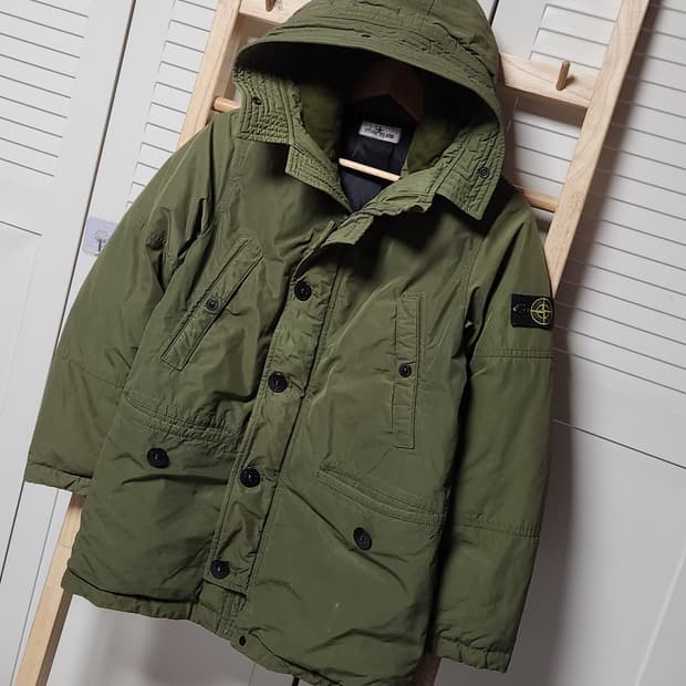 스톤아일랜드 다비드tc 카키 다운 롱 패딩