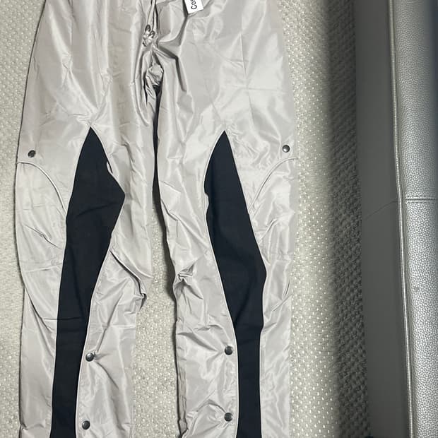 코스트 퍼킬로 3D 트랙팬츠 L 새상품