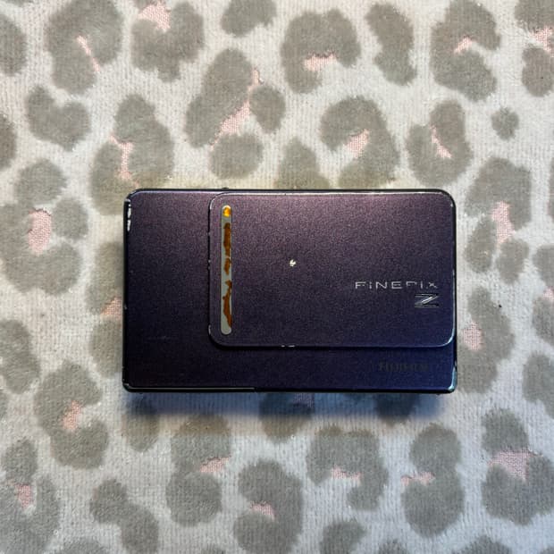 후지필름 파인픽스 z300 퍼플