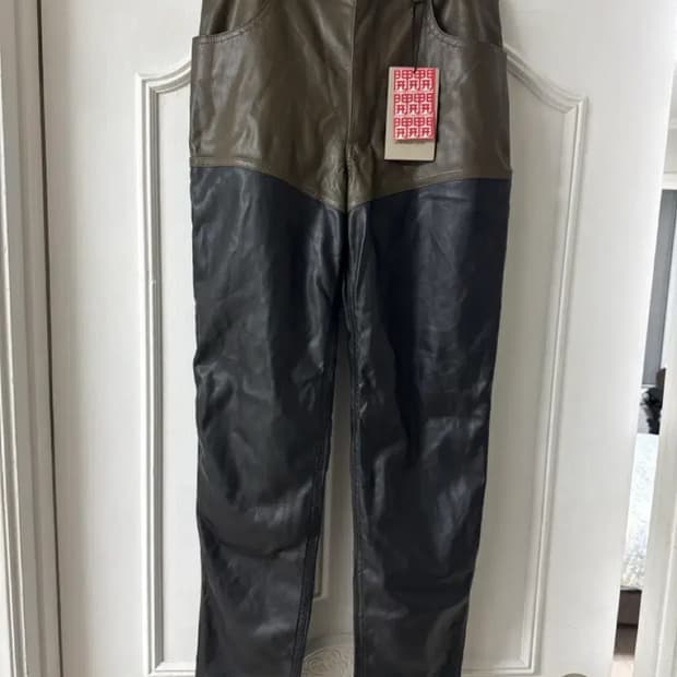 ECKHAUS LATTA 투컬러  에코레더 팬츠