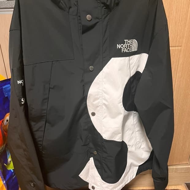 슈프림x노스페이스 s로고마운틴자켓 -20FW