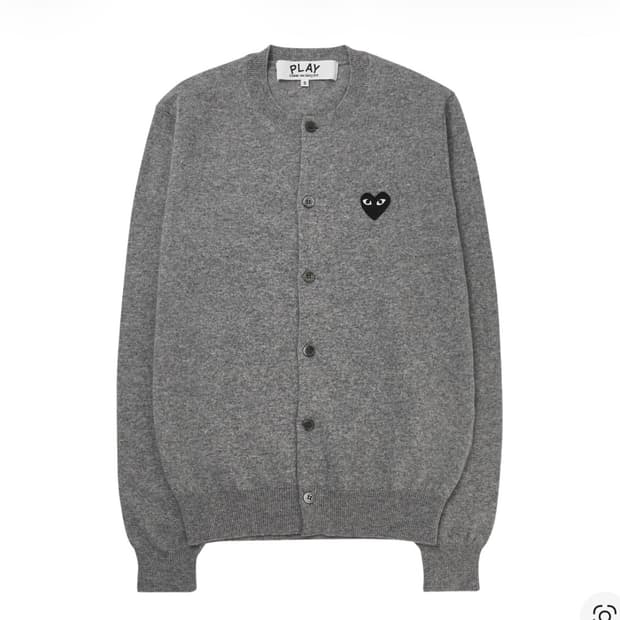 플레이 꼼데가르송 블랙 하트 니트 가디건 그레이