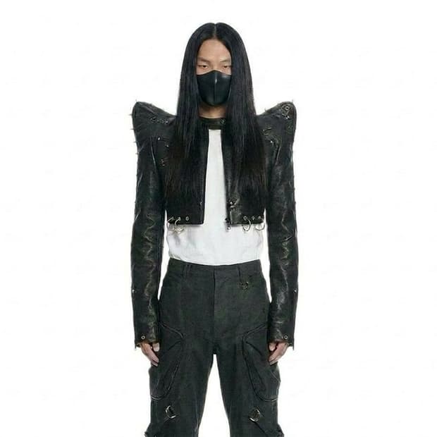 NAMILIA 26ss 피어싱 데빌 혼 폴리 크롭자켓