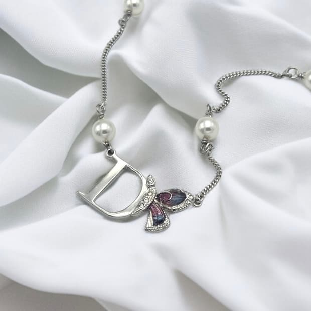 디올 D이니셜 나비 진주 체인 목걸이