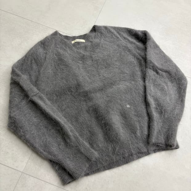 M)문선 모헤어 브이넥니트