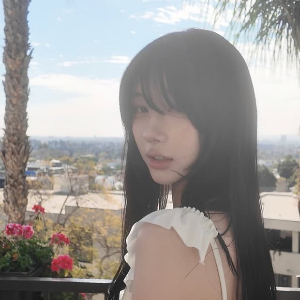 프릴 나시 슬리브리스