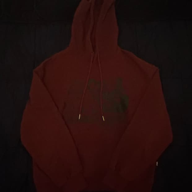 버건디 후드티