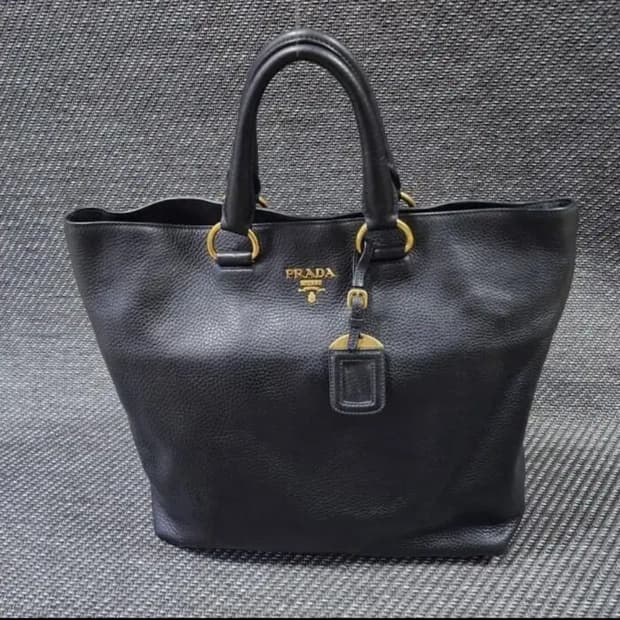 프라다 비텔로 다이노 토트백