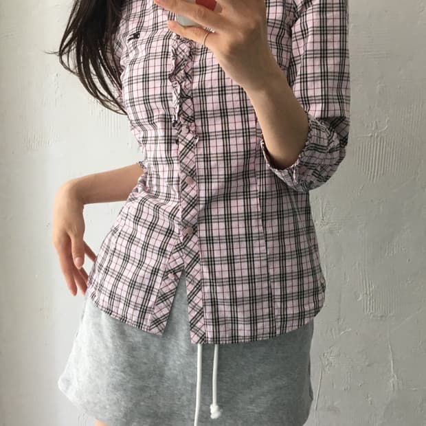 버버리 블루라벨 기마로고 핑크노바체크 프릴 7부 셔츠 블라우스