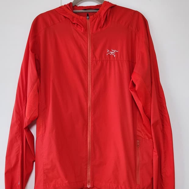 아크테릭스 인센도 후디