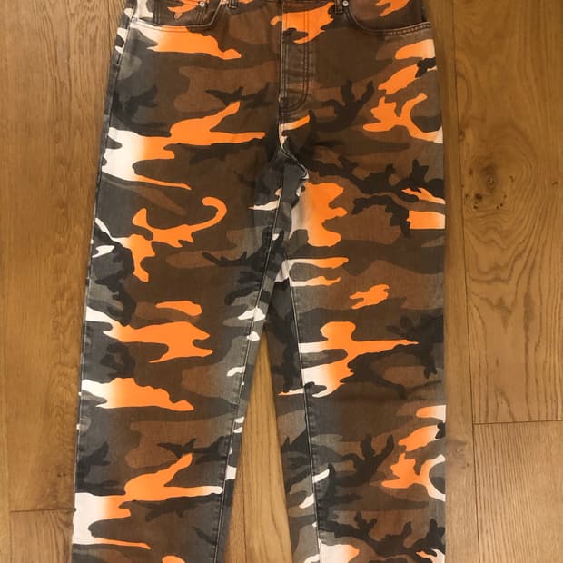 Stussy orange camo 32