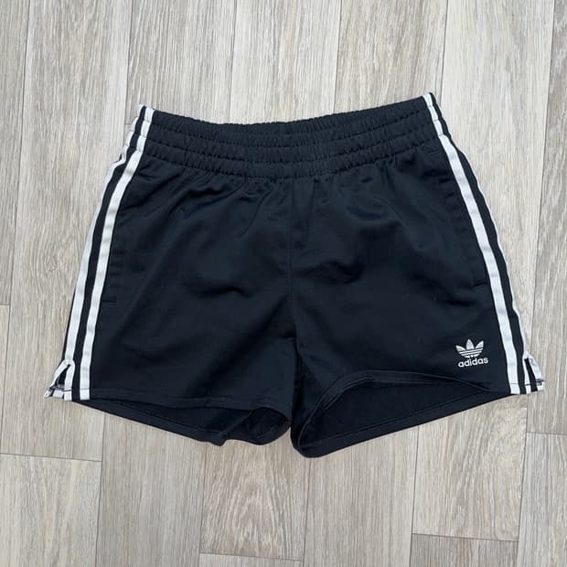 아디다스 트랙 쇼츠 S