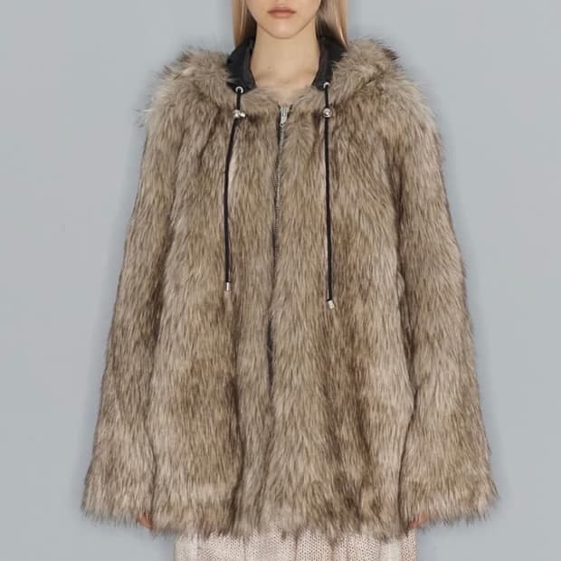 (구해요) 오픈와이와이 REVERSIBLE FAUX FUR HOOD JK