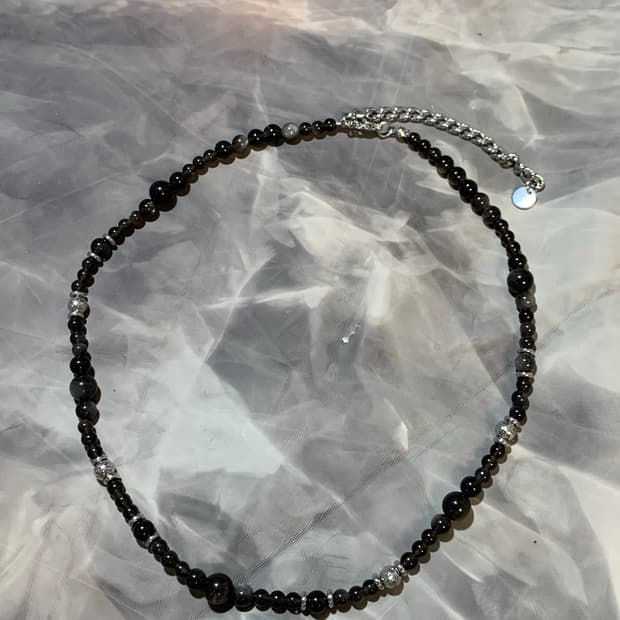 Black pearl necklace