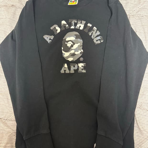 베이프 시티 카모 컬리지 롱슬리브