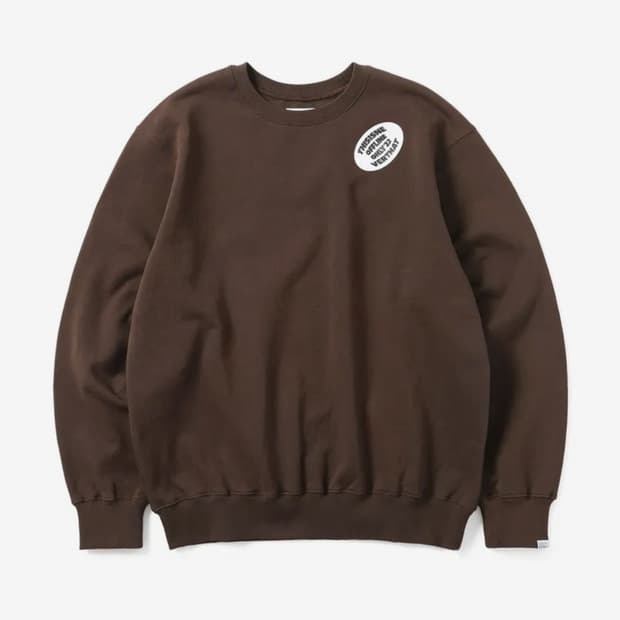 디스이즈네버댓 Oval Sticker Crewneck Brown