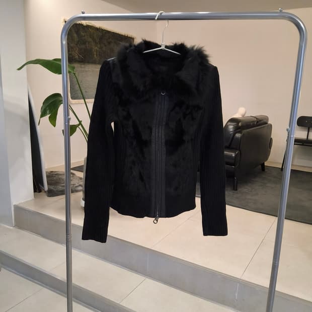 블랙 퍼 트리밍  니트 집업 가디건