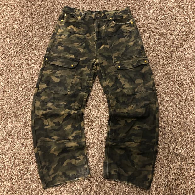 페이탈리즘 카모 카고 팬츠