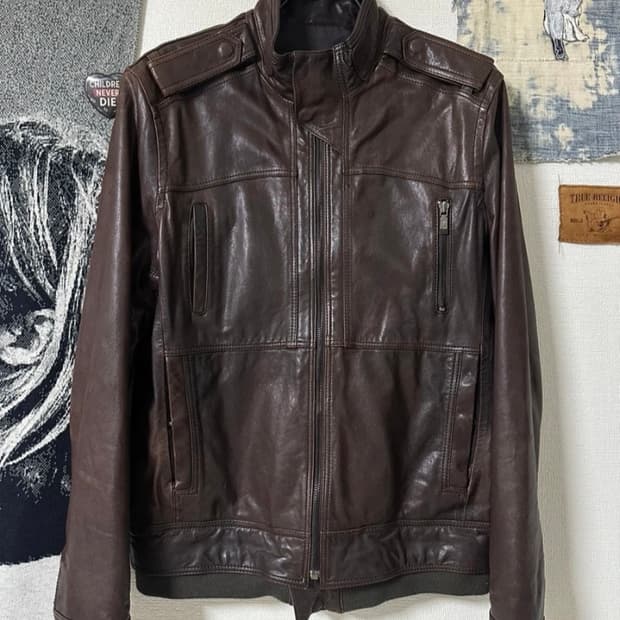 램스킨 하이넥 립 디태쳐블 기믹 레더자켓