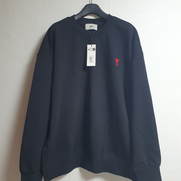 [미사용 새상품] 아미 맨투맨 스몰 하트로고 자수 블랙 XL