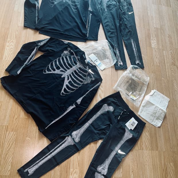 [새제품] 나이키 NRG 스켈레톤 상하의 세트 1벌