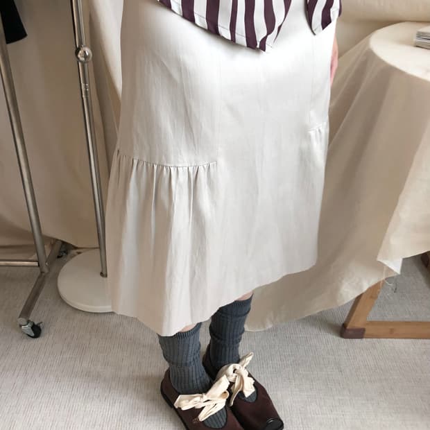 Pearly Midi Skirt