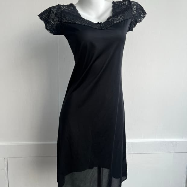 블랙 실크 레이스 슬립