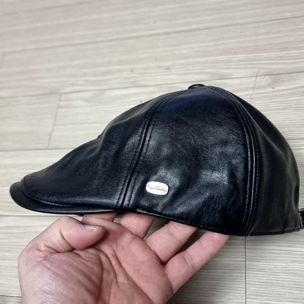 80~90s 피에르가르뎅 기술제휴 국내생산 가죽 헌팅캡