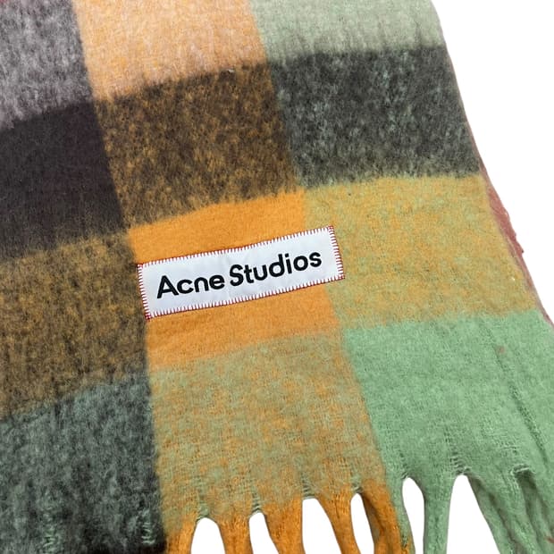 아크네스튜디오 모헤어 머플러 목도리