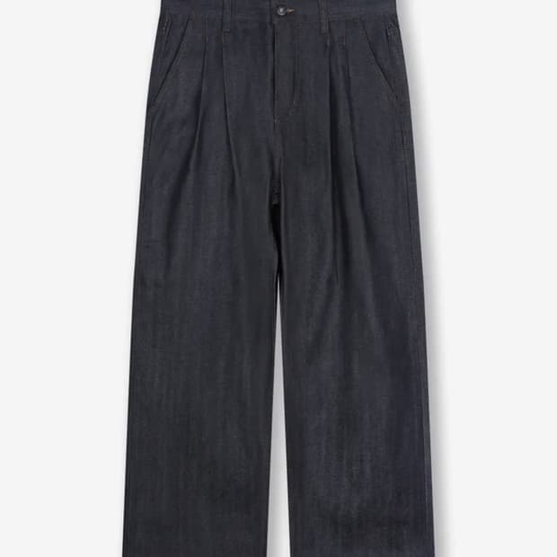 비슬로우 WIDE FIT TWO TUCK SELVAGE DENIM