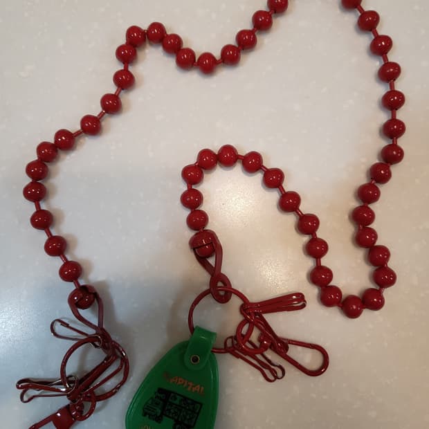 캐피탈 볼 체인 레드컬러