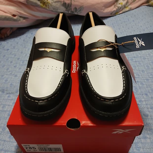 리복 클럽 C 로퍼