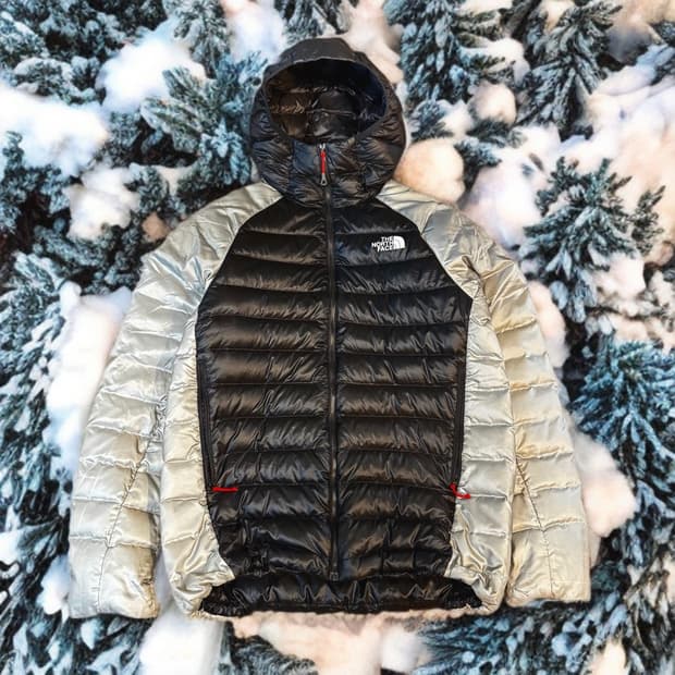노스페이스 경량패딩 실버 블랙 (XL)