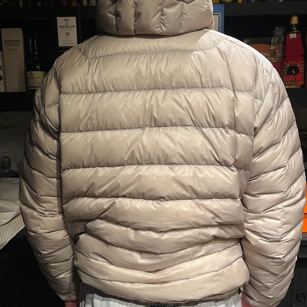 아크테릭스 세륨후디 경량패딩 L 사이즈