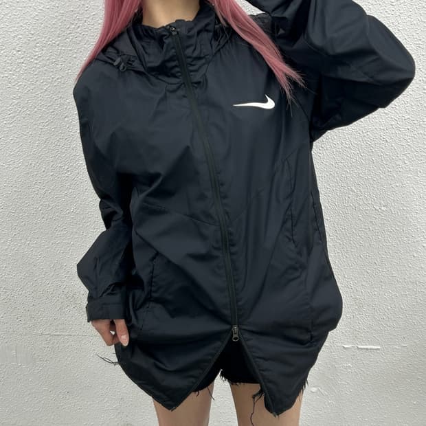 나이키 미니스우시 블랙 후드 바람막이 L