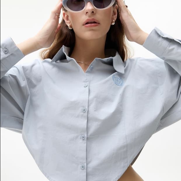 라티젠 블루 크롭 셔츠 LK CROP SHIRT SKY BLUE