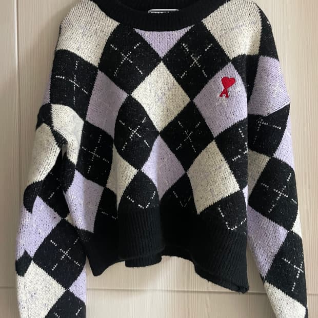 아미 체크패턴 여성니트
