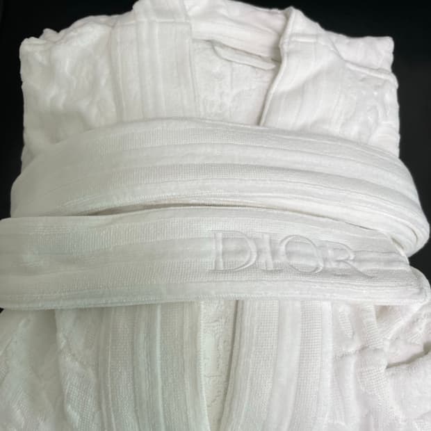디올 배쓰 앤 비치가운 화이트 새상품