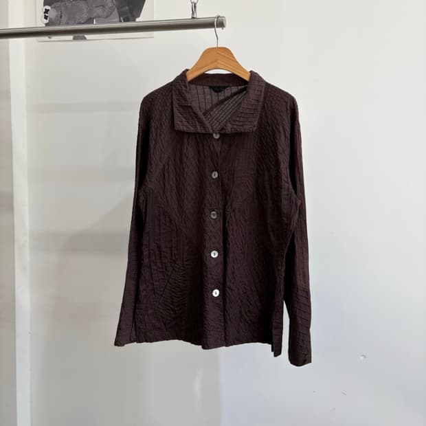 Asymmetric volume  vintage shirt