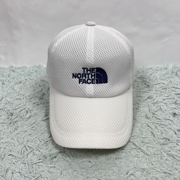 노스페이스 화이트 풀메쉬 볼캡