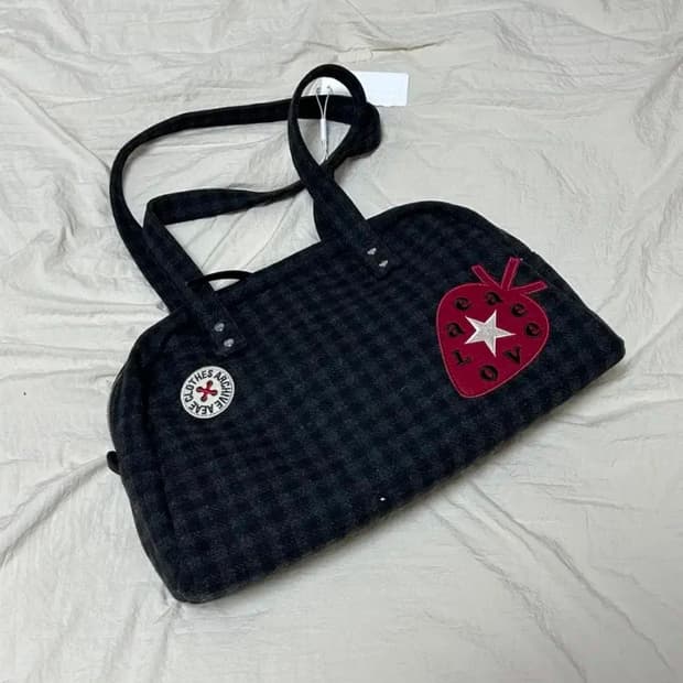 aeae EMBROIDERY TOTE BAG (Black)