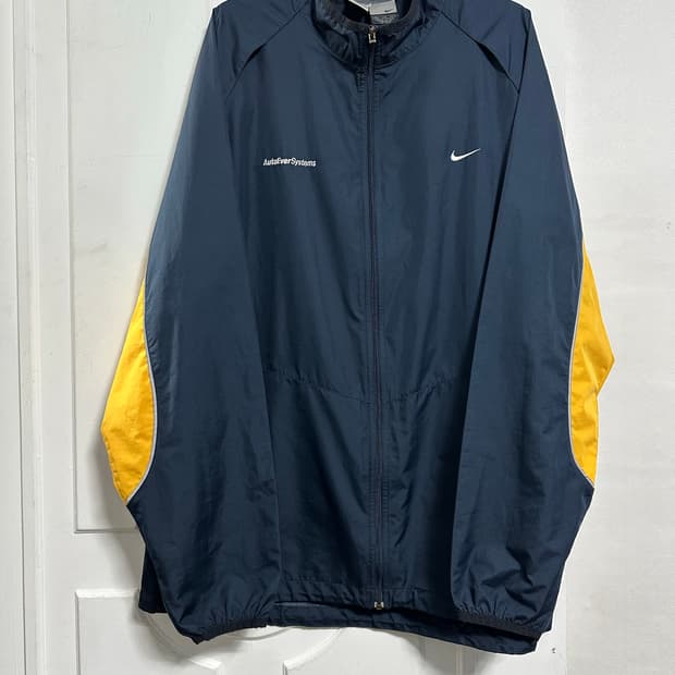 나이키 올드스쿨 바람막이
