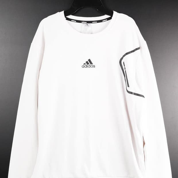 아디다스스포츠 화이트 맨투맨